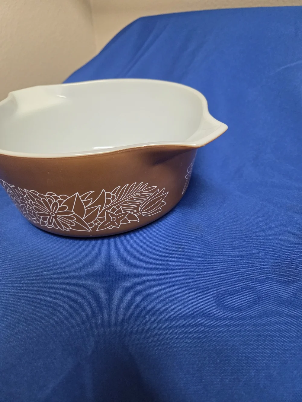 Vintage Pyrex 475-B Casserole Dish Woodland Mixing Bowl 2.5qt